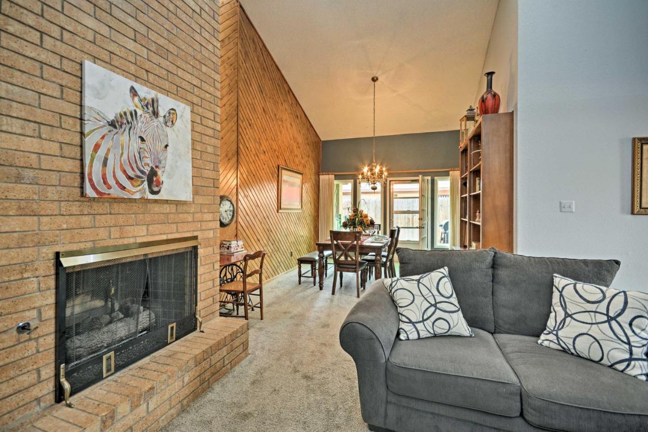 Lubbock Townhome With Grill Near Ttu And Downtown! Ngoại thất bức ảnh